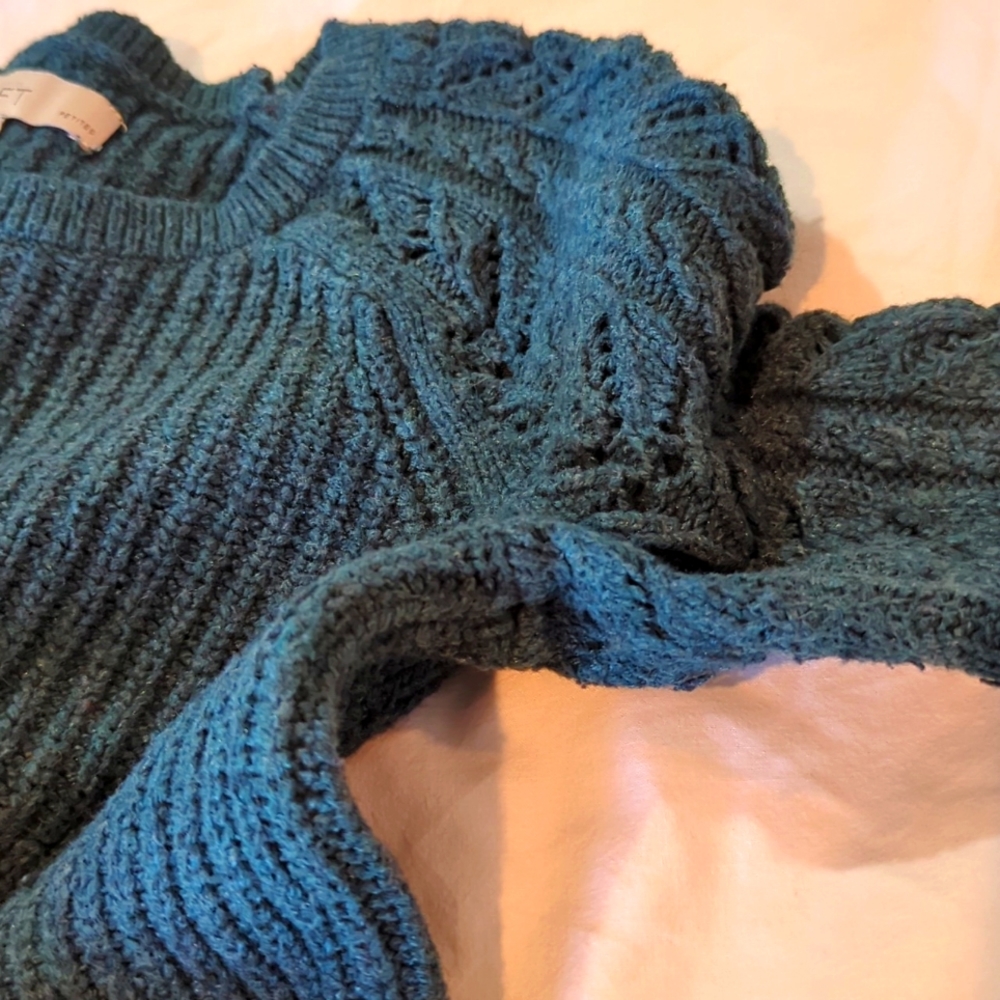 Loft - dark blue ribbed sweater with lacy sleeves - petite size xs